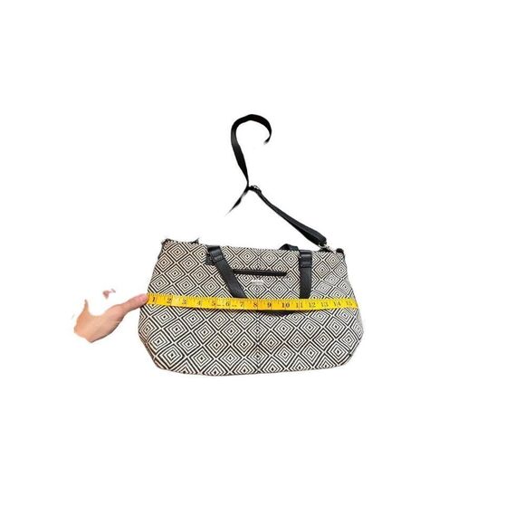 Black & White Geometric Handbag With Adjustable Strap & Inner Pockets - Picture 6 of 14